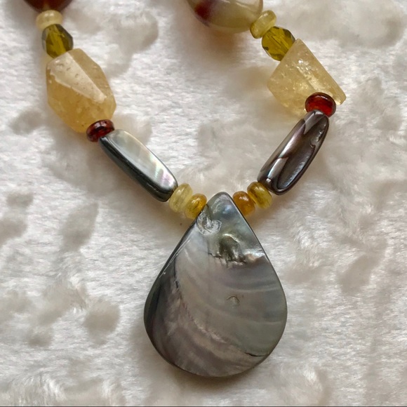Natural abalone/quartz/hematite necklace - Picture 3 of 6